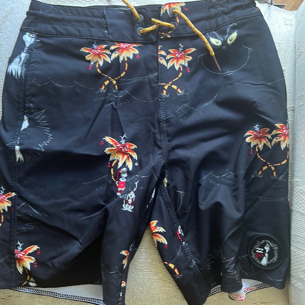 Billabong board shorts grinch brand new